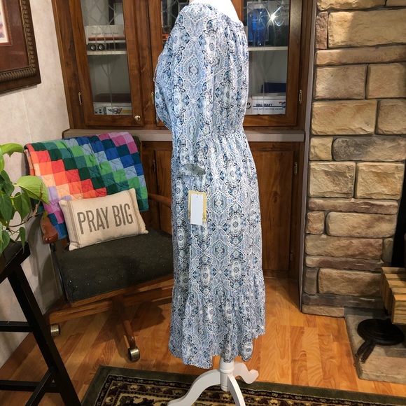 NWT BEBOP SIZE LARGE MULTICOLORED BLUE & WHITE ON/OFF SHOULDER DRESS - Picture 3 of 4